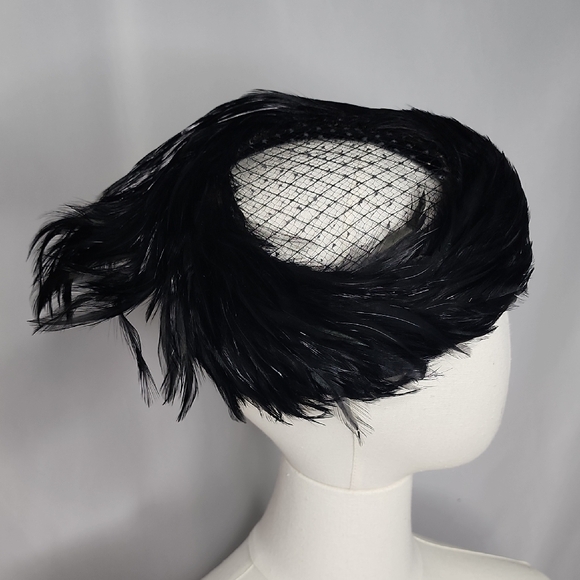 Vintage Black Feathered Hat - Picture 3 of 9